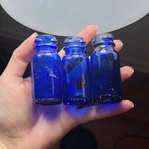Bromo seltzer embossed cobalt blue vintage antique bottles